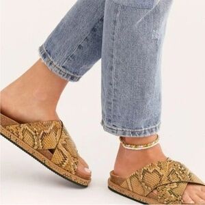 Free People Viola Sidelines Snakeskin Cork Sandals size 38/8